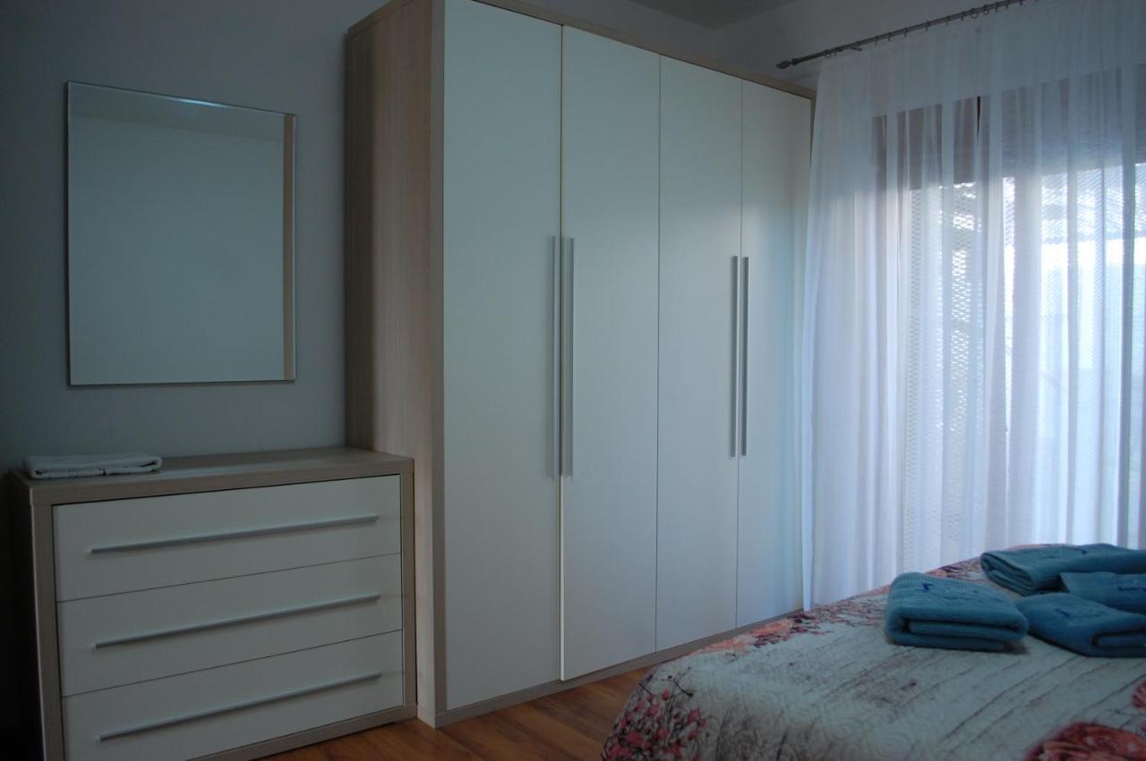 Apartmani Diana Novigrad Istria Exteriör bild