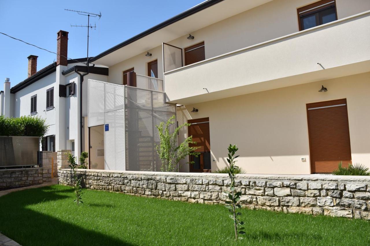 Apartmani Diana Novigrad Istria Exteriör bild